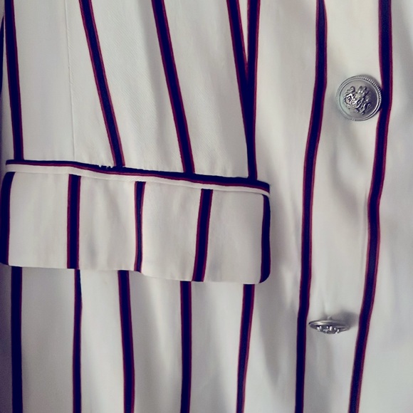 Forever 21 Contemporary White & Navy Blue Striped Double- Breasted Casual Blazer - Picture 6 of 13